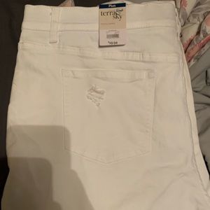 White capris. Perfect for summer